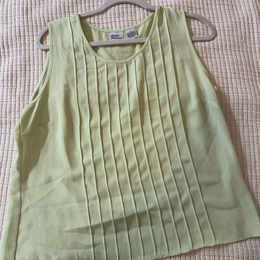Pleated Sleeveless Blouse in Light Green